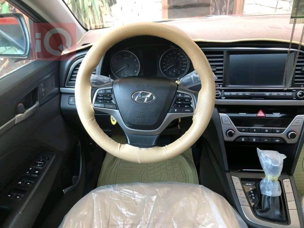 هیۆندای ئەلەنترا